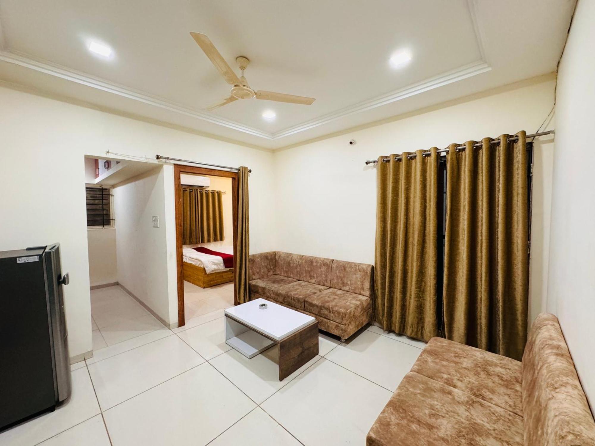 Home Escape 1Bhk Apartment Near Bombay Hospital Indore Eksteriør bilde
